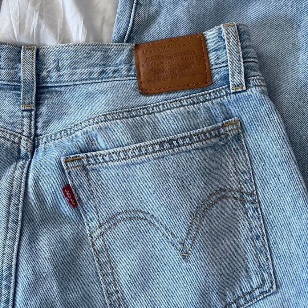 Levi’s wedgie straight jeans